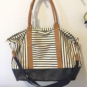 Navy blue and white beach tote